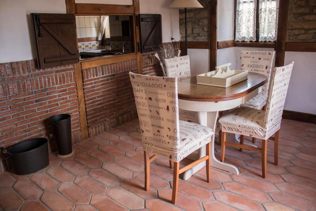 Caserio Vasco Con Piscina Y Barbacoa Orozko Exterior foto